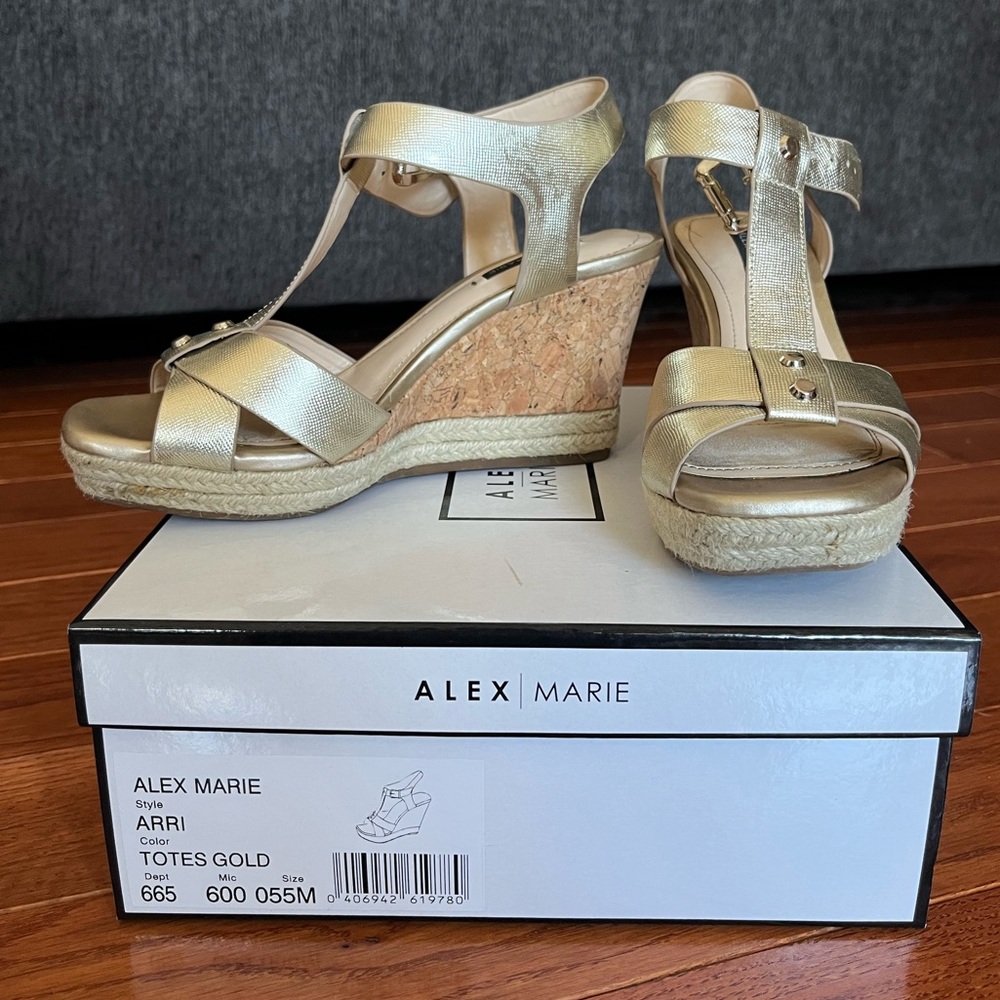 Alex Marie wedges. Size 5.5.